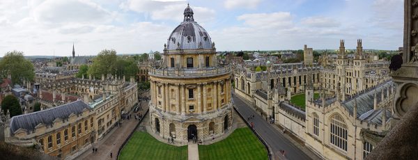 How to create a panorama using photomerge